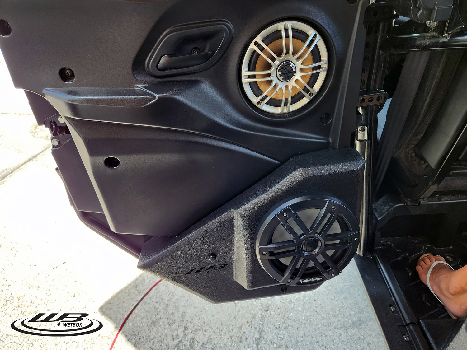 Krx 1000x4 rear door 8 inch audio enclosures (includes speaker